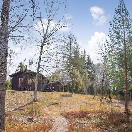 2 Bedroom Beautiful In Prázdninový dům